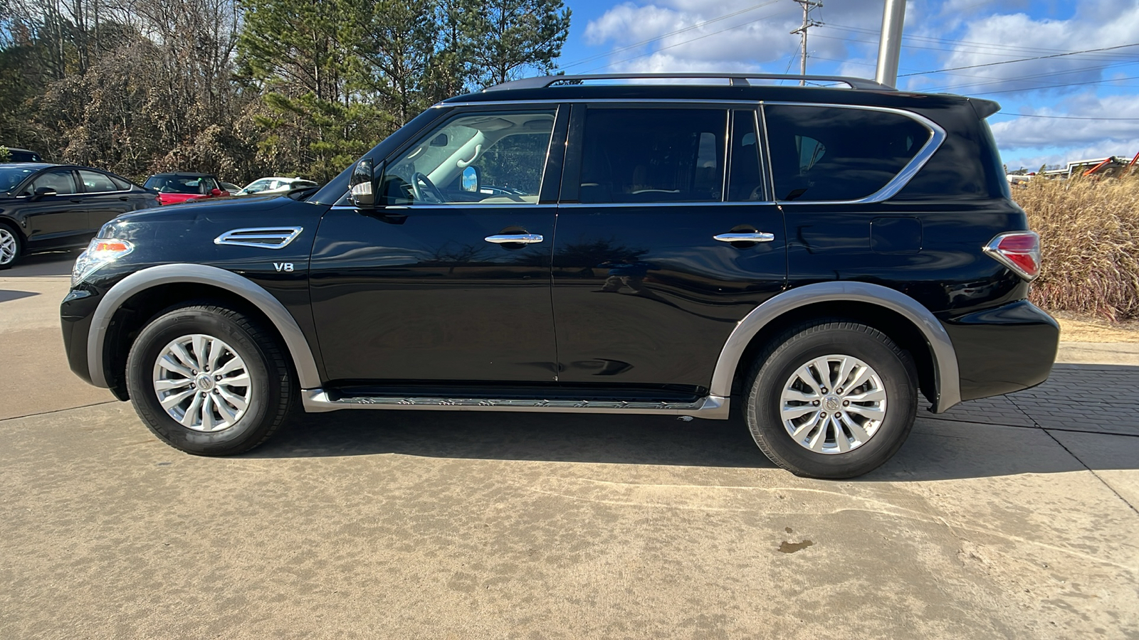 2018 Nissan Armada SV 8