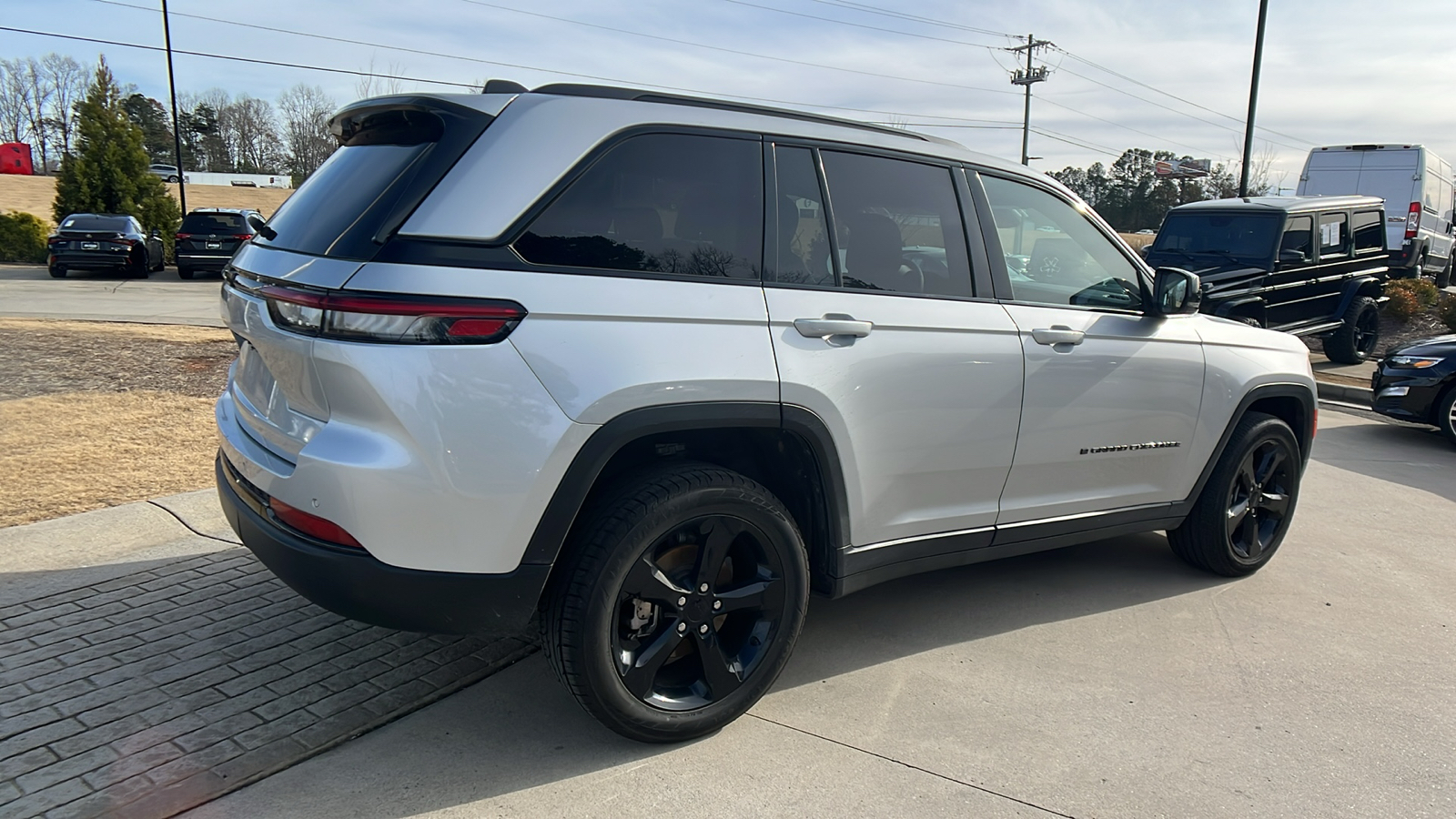 2023 Jeep Grand Cherokee Altitude 5