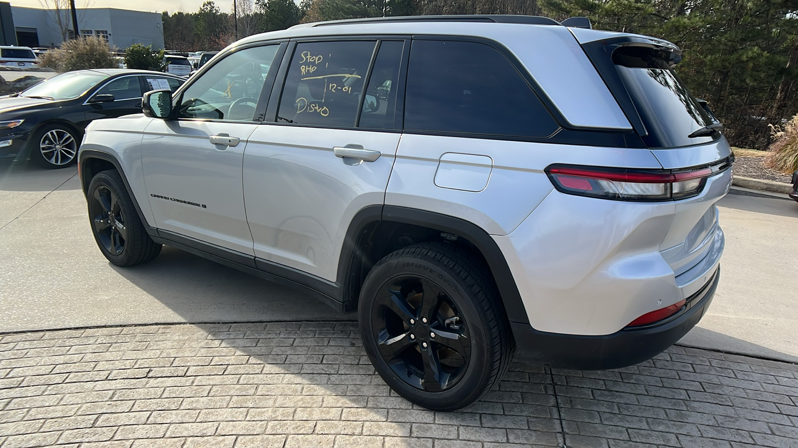 2023 Jeep Grand Cherokee Altitude 7