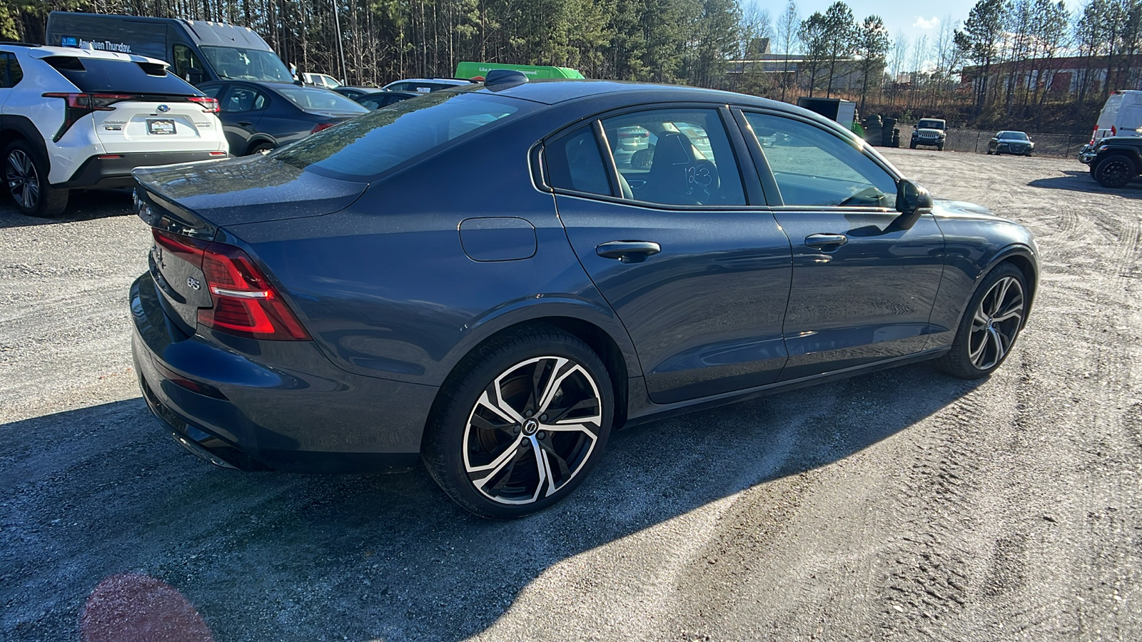 2024 Volvo S60 Core Dark Theme 5