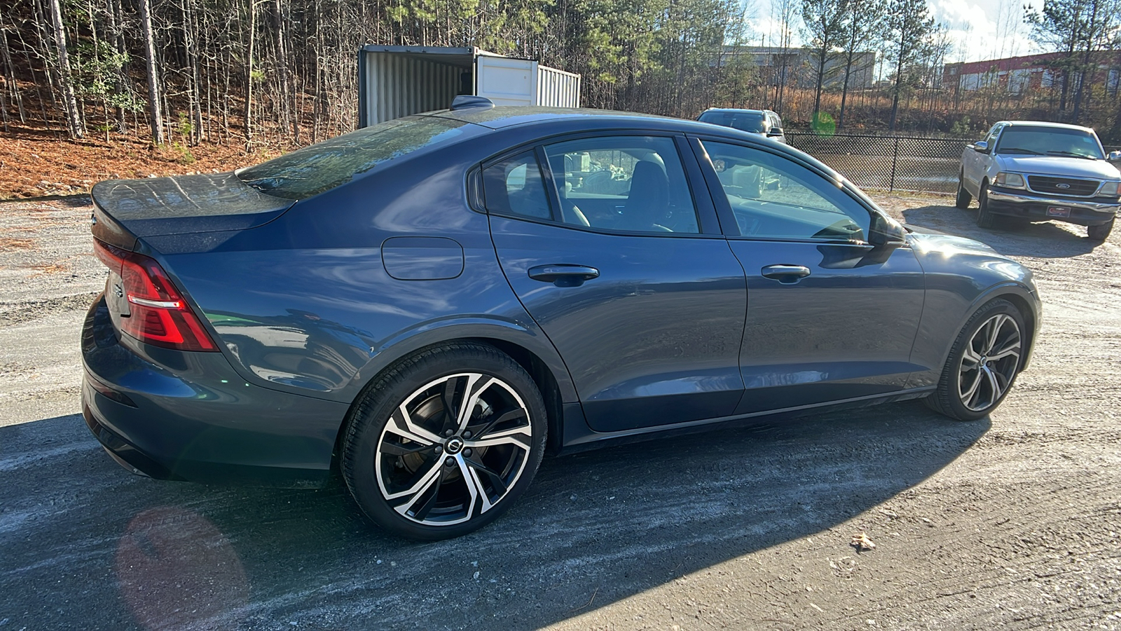 2024 Volvo S60 Core Dark Theme 5