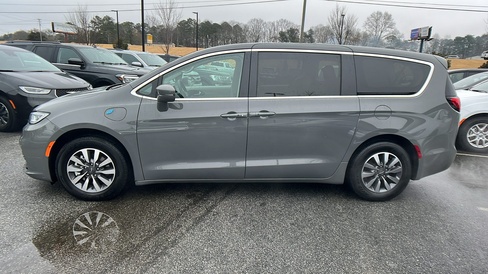 2022 Chrysler Pacifica Hybrid Touring L 8