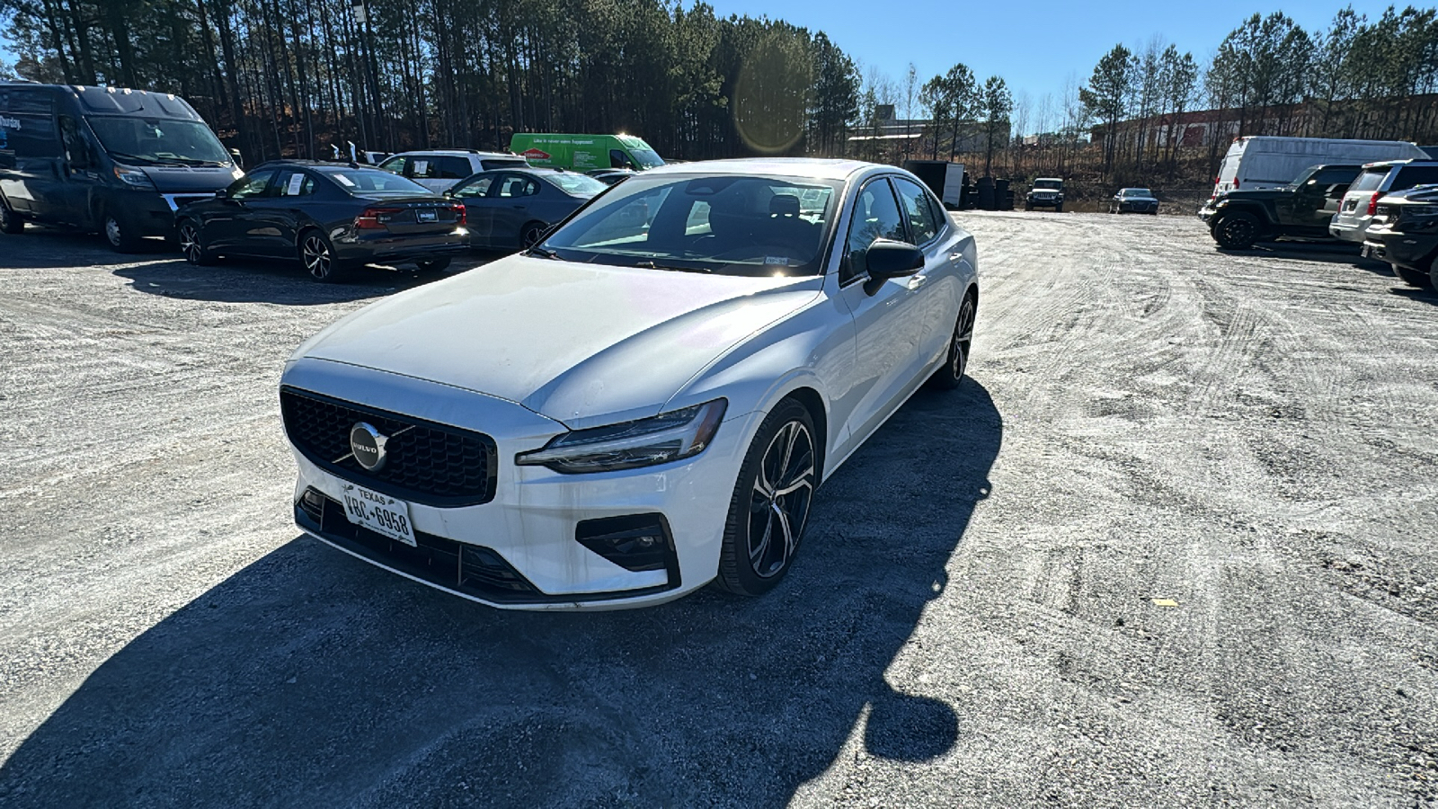 2024 Volvo S60 Core Dark Theme 3