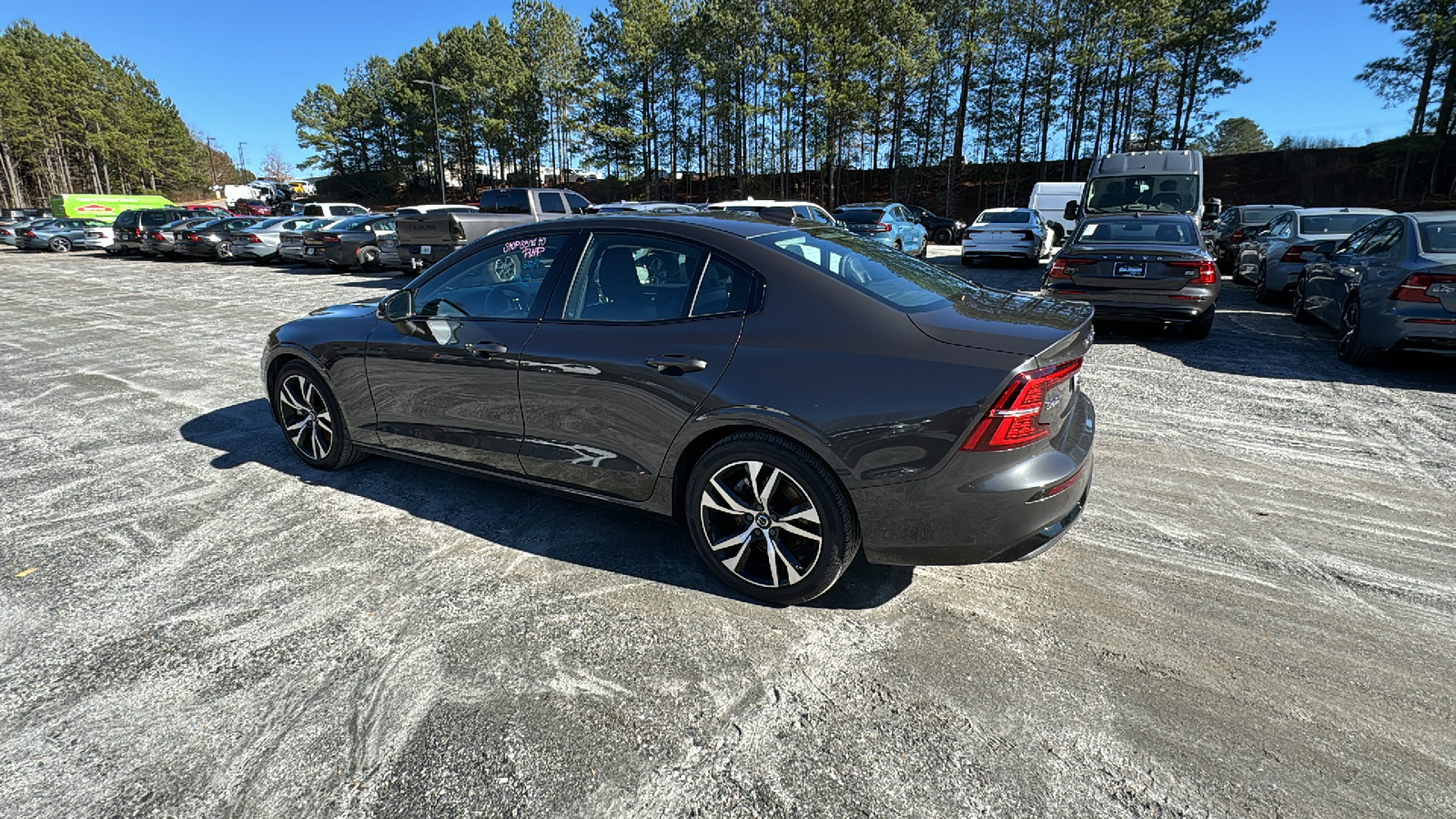 2024 Volvo S60 Core Dark Theme 5