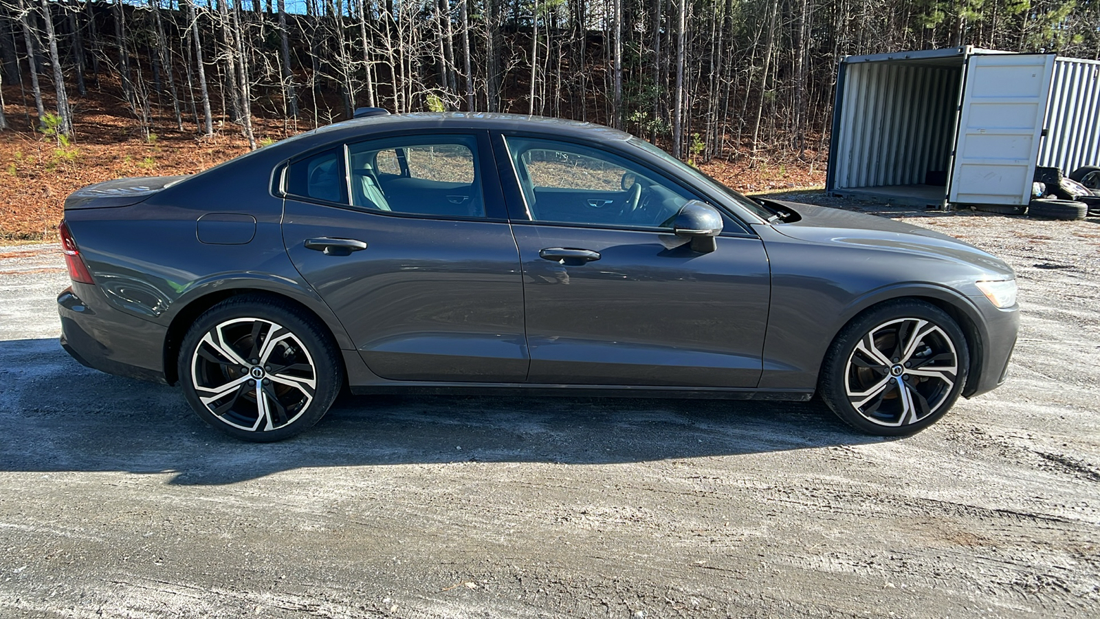 2024 Volvo S60 Core Dark Theme 4