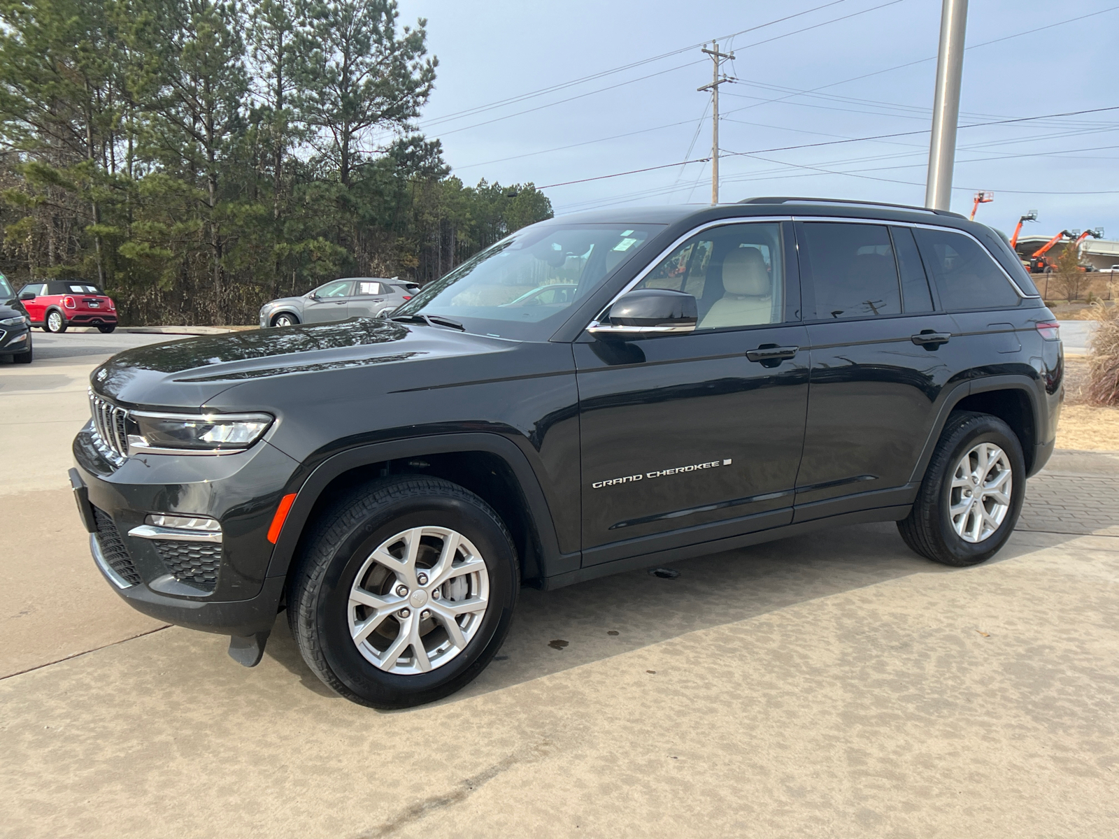 2023 Jeep Grand Cherokee Limited 1