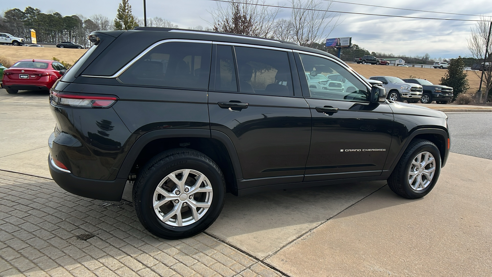 2023 Jeep Grand Cherokee Limited 5