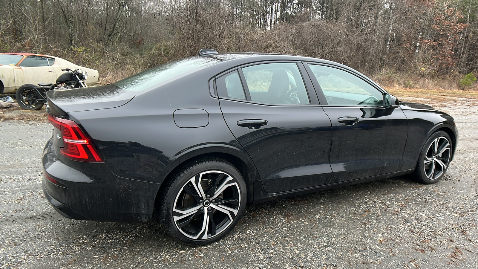 2024 Volvo S60 Core Dark Theme 5