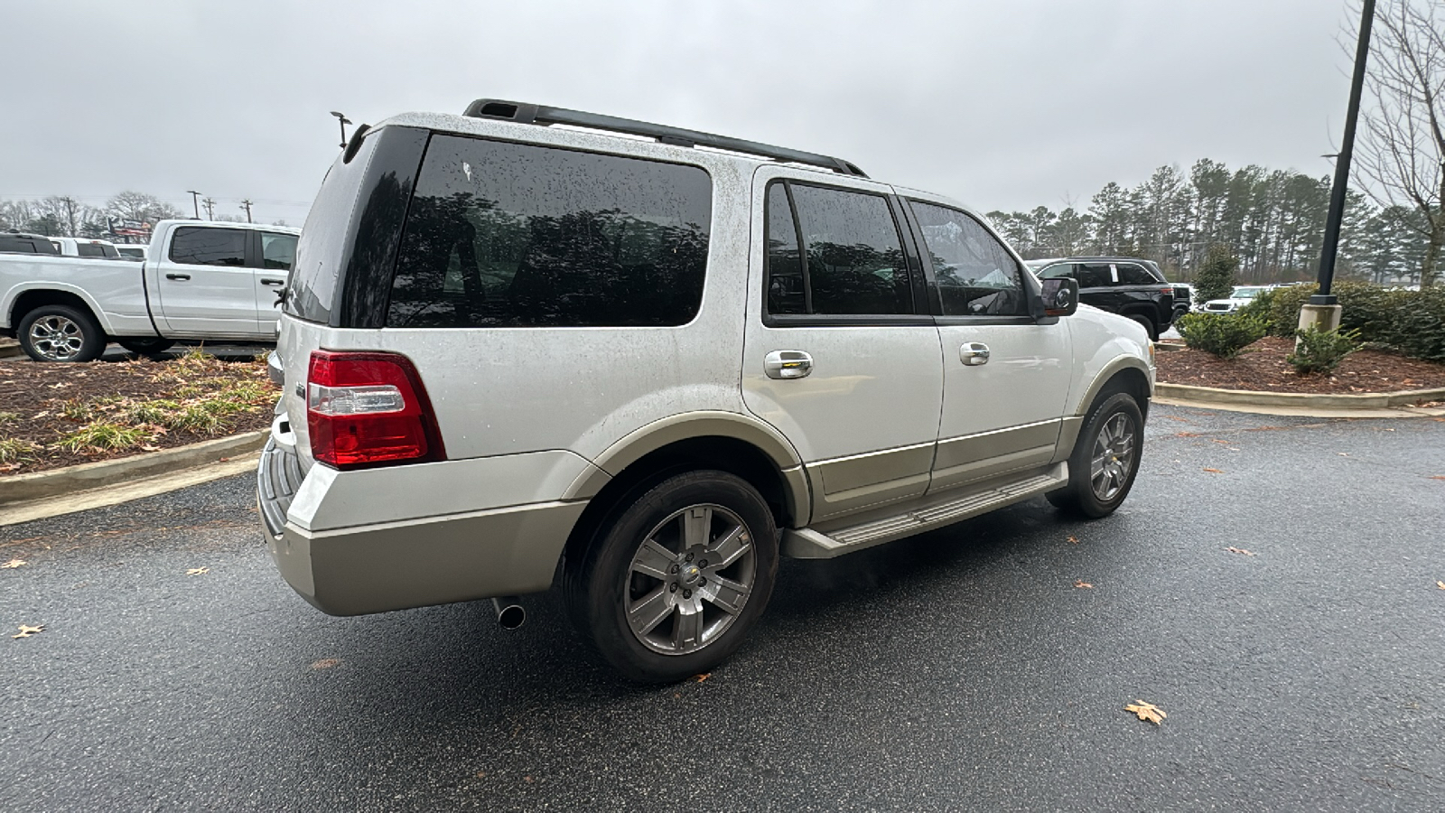 2010 Ford Expedition  5