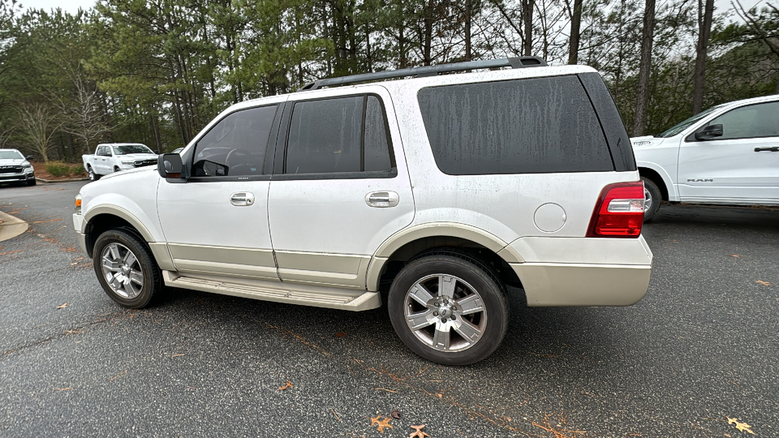 2010 Ford Expedition  8