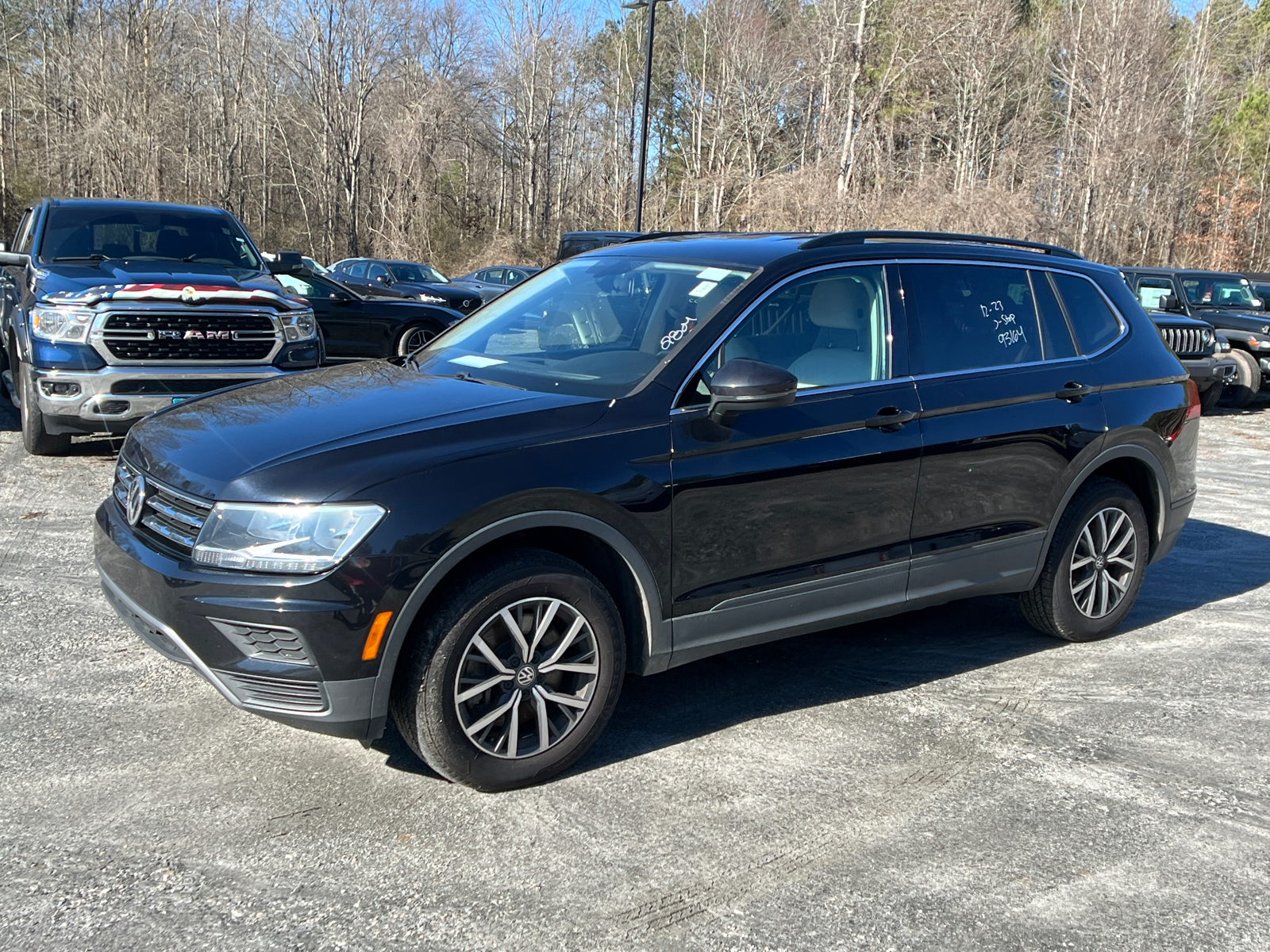 2019 Volkswagen Tiguan SE 1