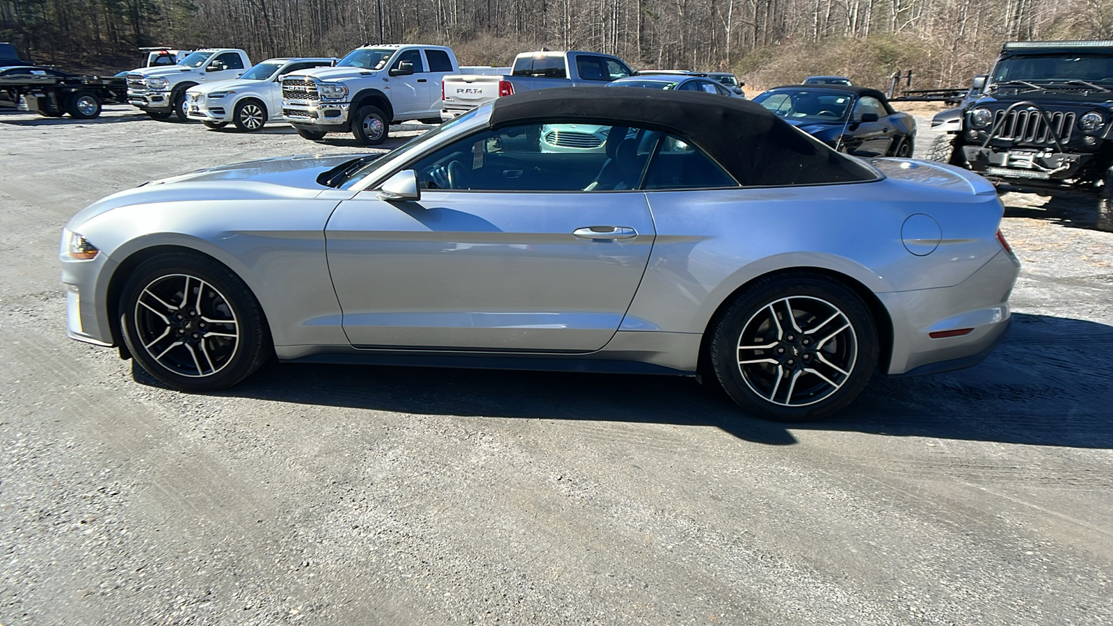 2022 Ford Mustang  8