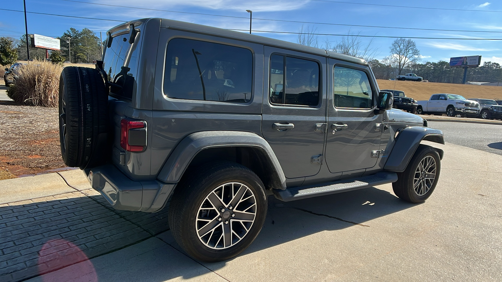 2023 Jeep Wrangler 4xe Sahara High Altitude 5