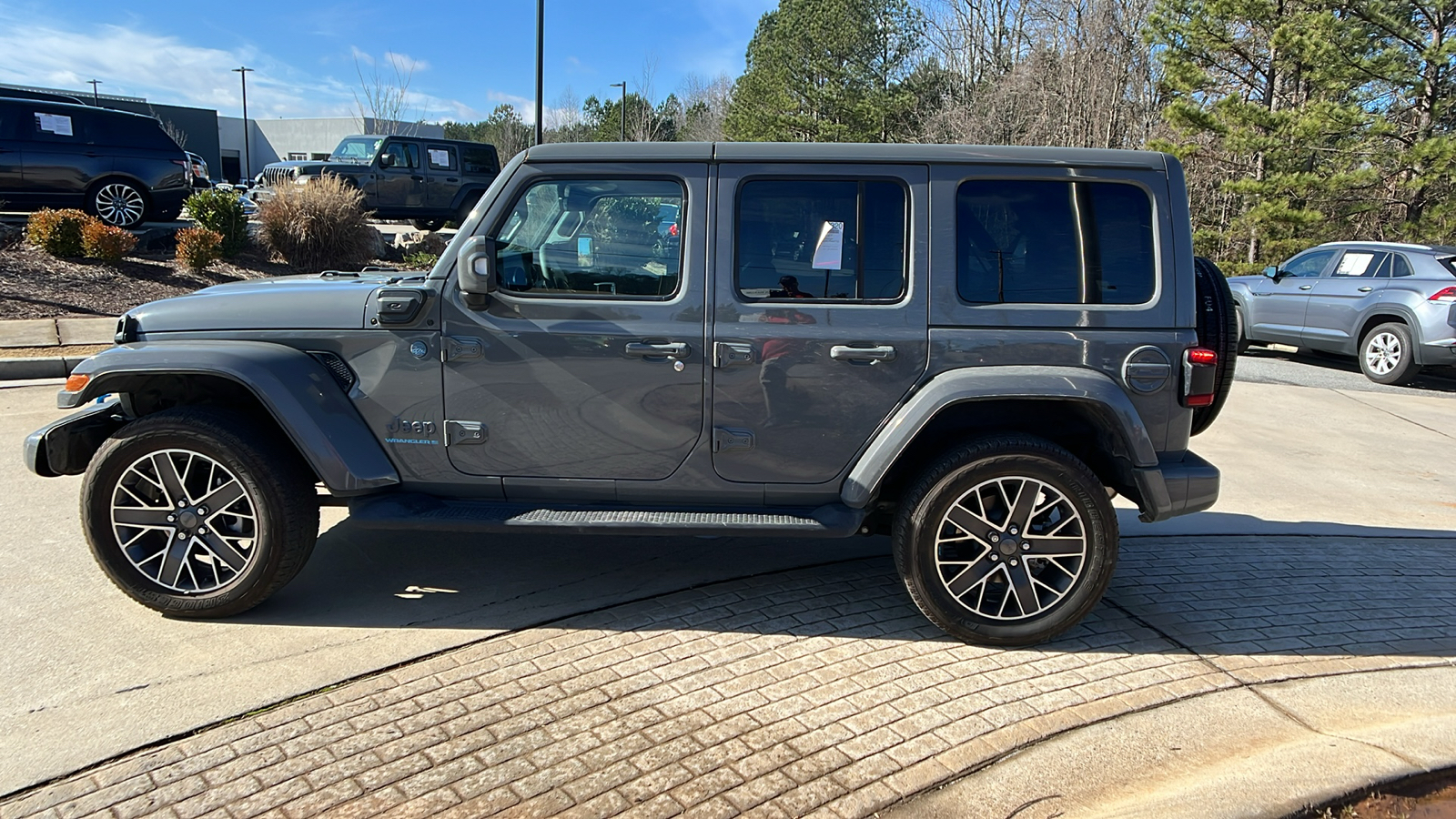 2023 Jeep Wrangler 4xe Sahara High Altitude 8