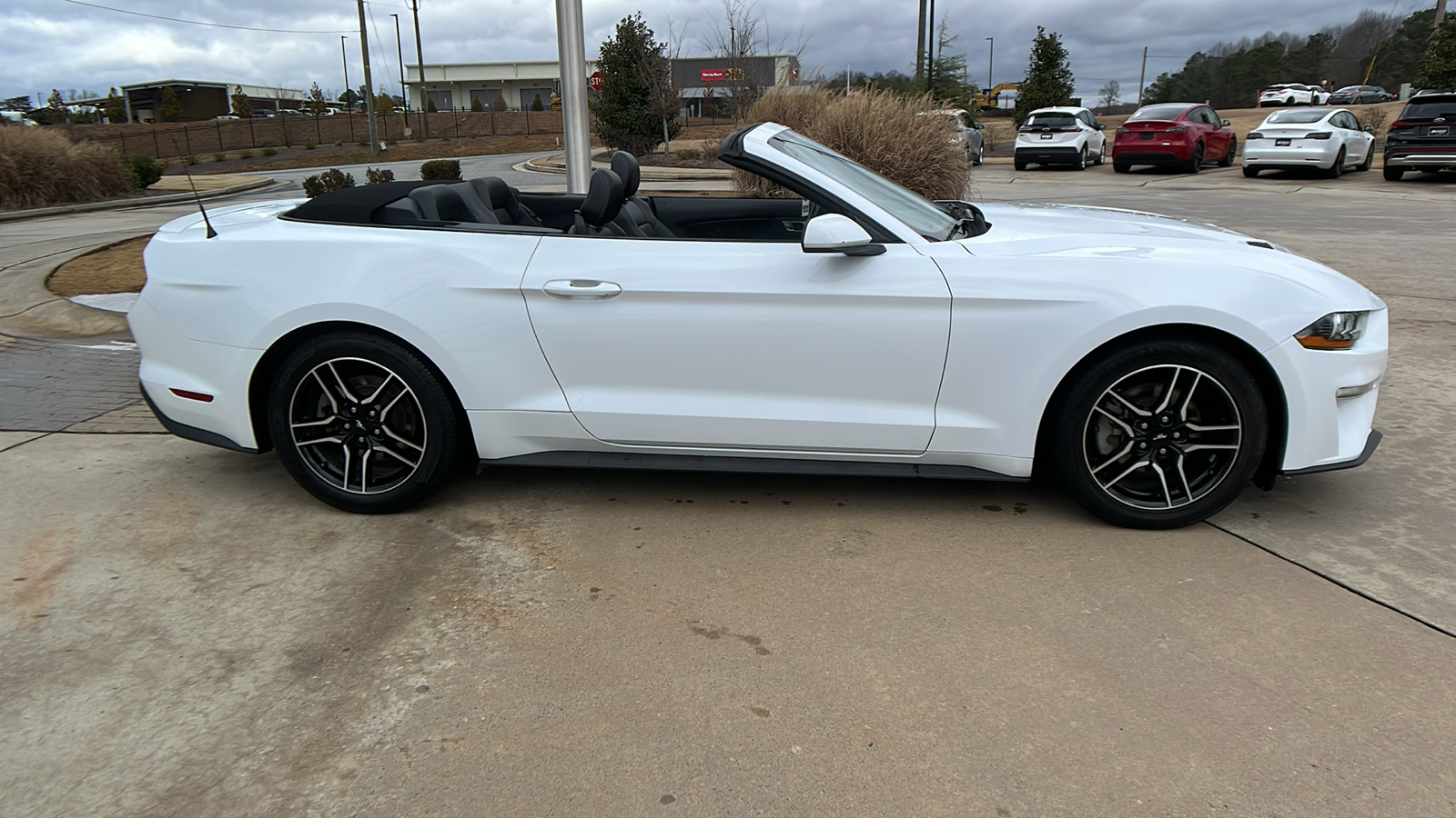 2023 Ford Mustang  4