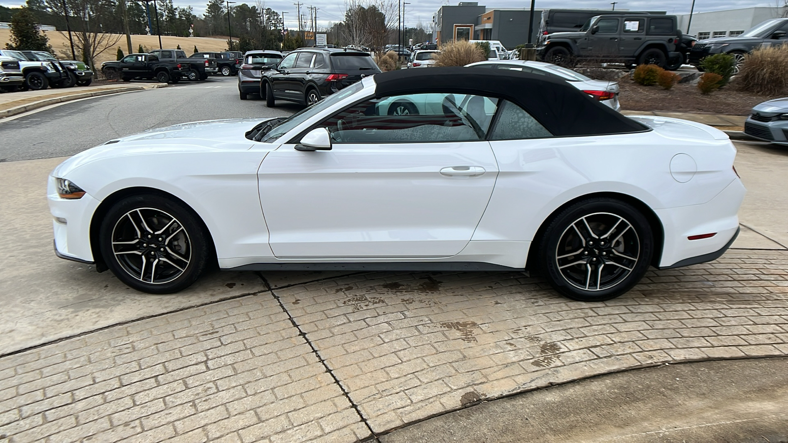 2023 Ford Mustang  10