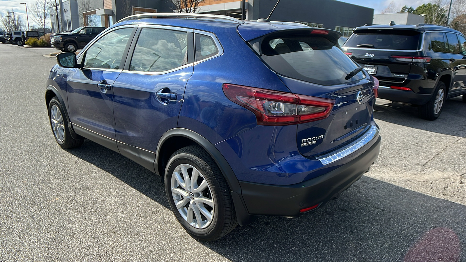 2021 Nissan Rogue Sport SV 7