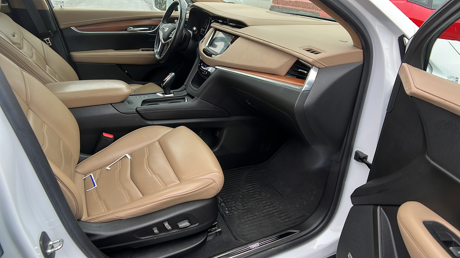 2018 Cadillac XT5 Platinum AWD 13