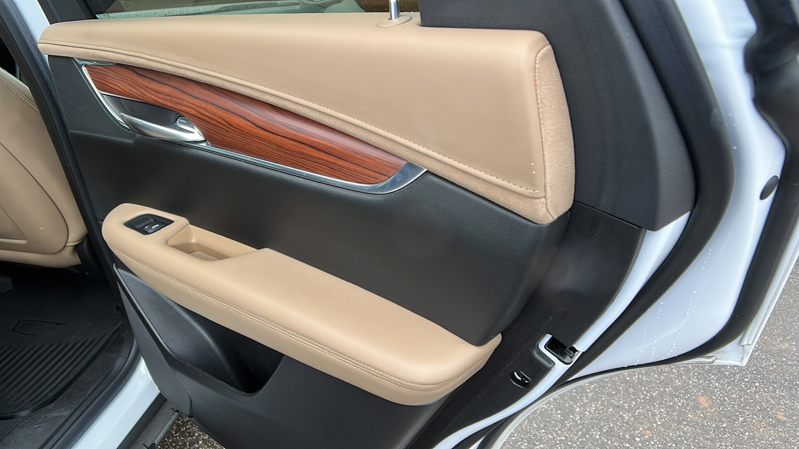 2018 Cadillac XT5 Platinum AWD 16