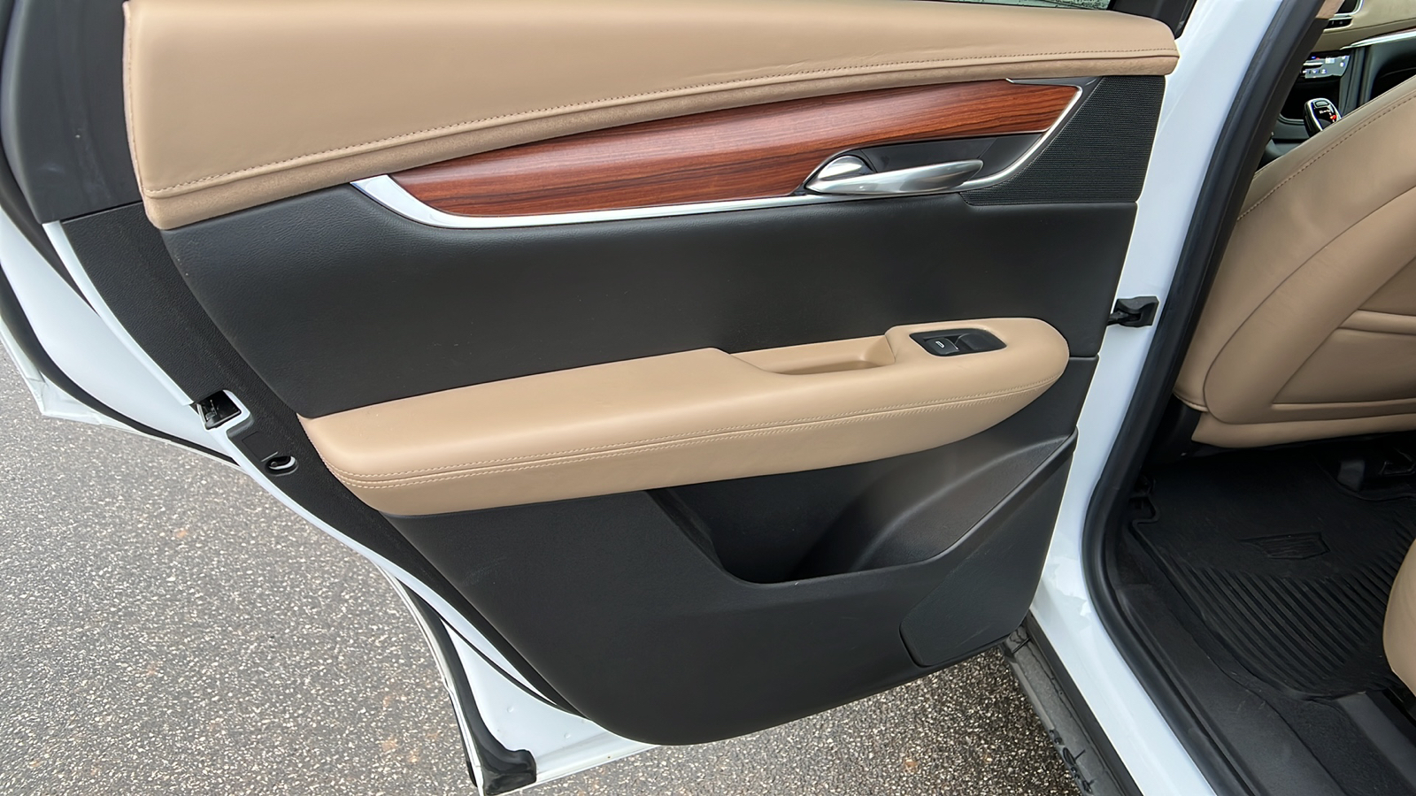 2018 Cadillac XT5 Platinum AWD 17