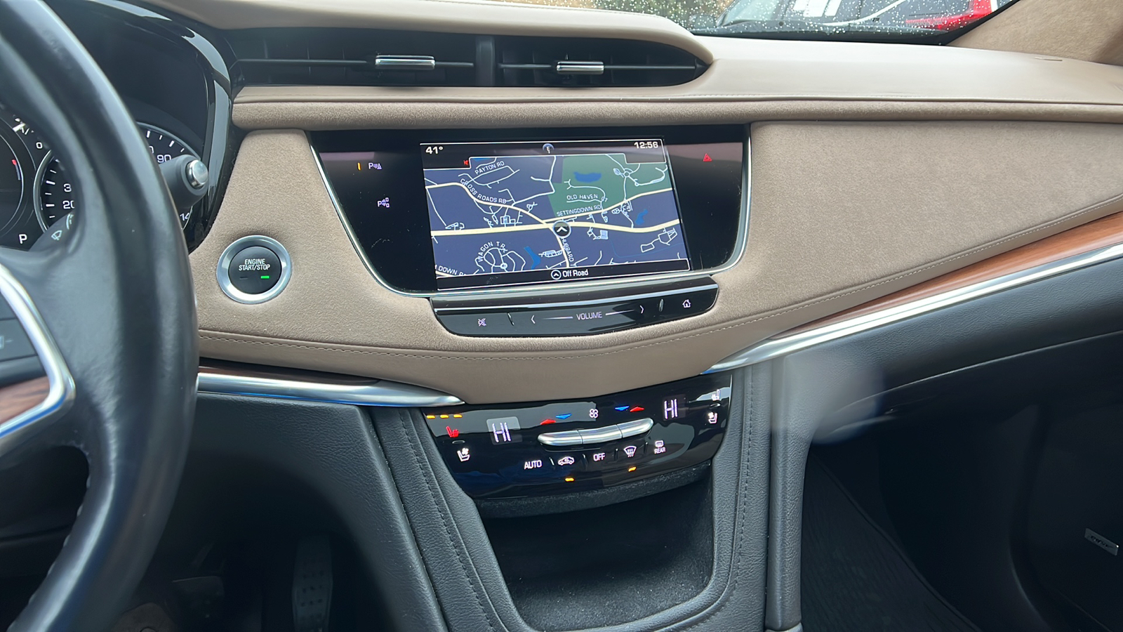 2018 Cadillac XT5 Platinum AWD 27