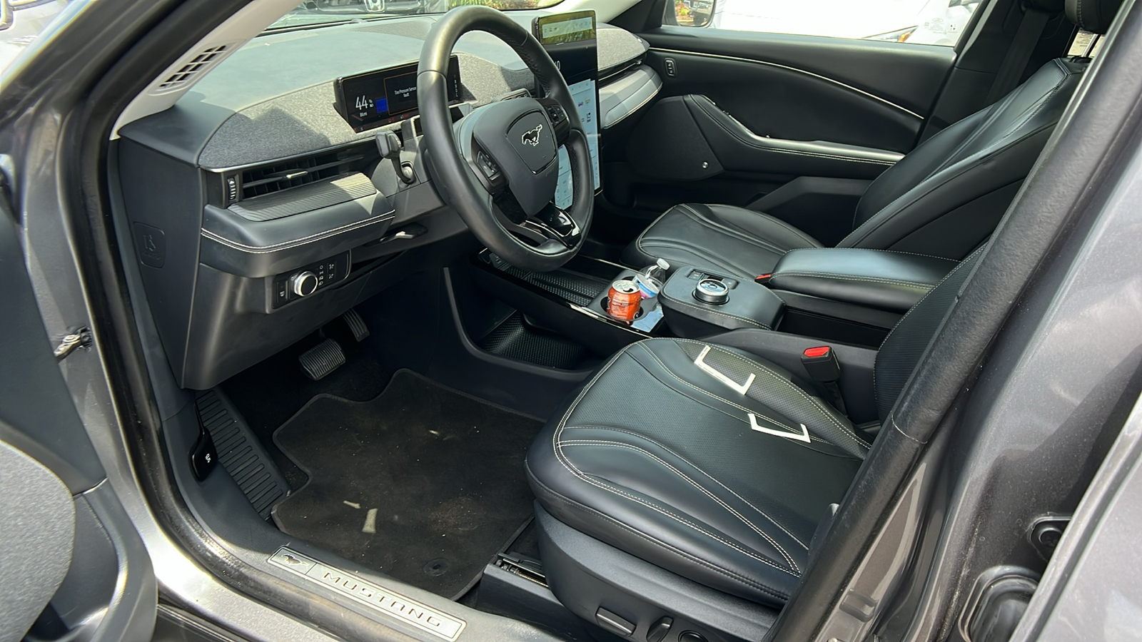 2021 Ford Mustang Mach-E Premium 12
