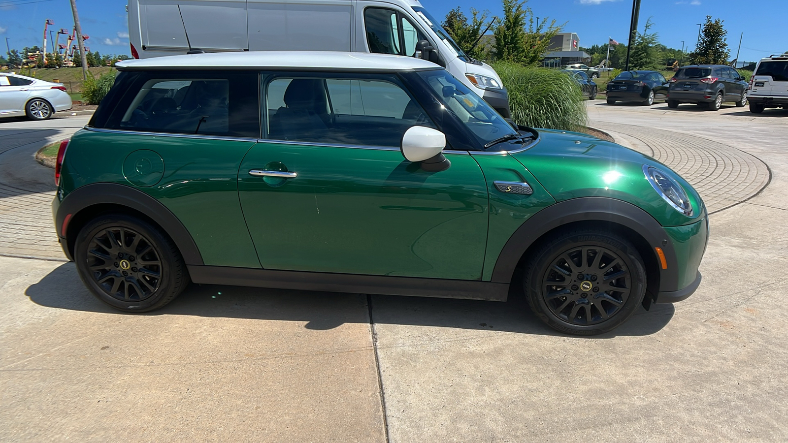 2022 MINI Hardtop 2 Door Cooper SE 4