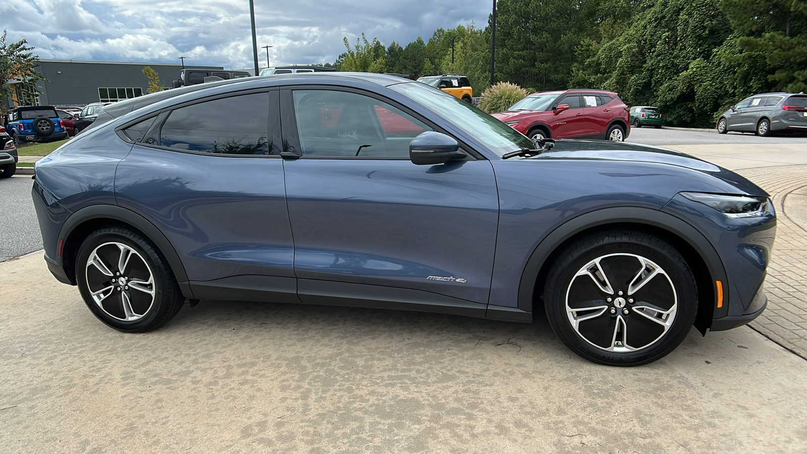 2021 Ford Mustang Mach-E Select 4