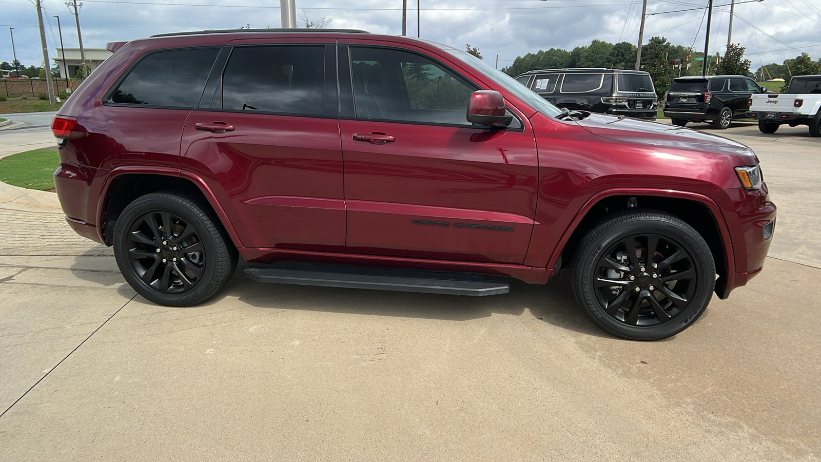 2020 Jeep Grand Cherokee Altitude 4