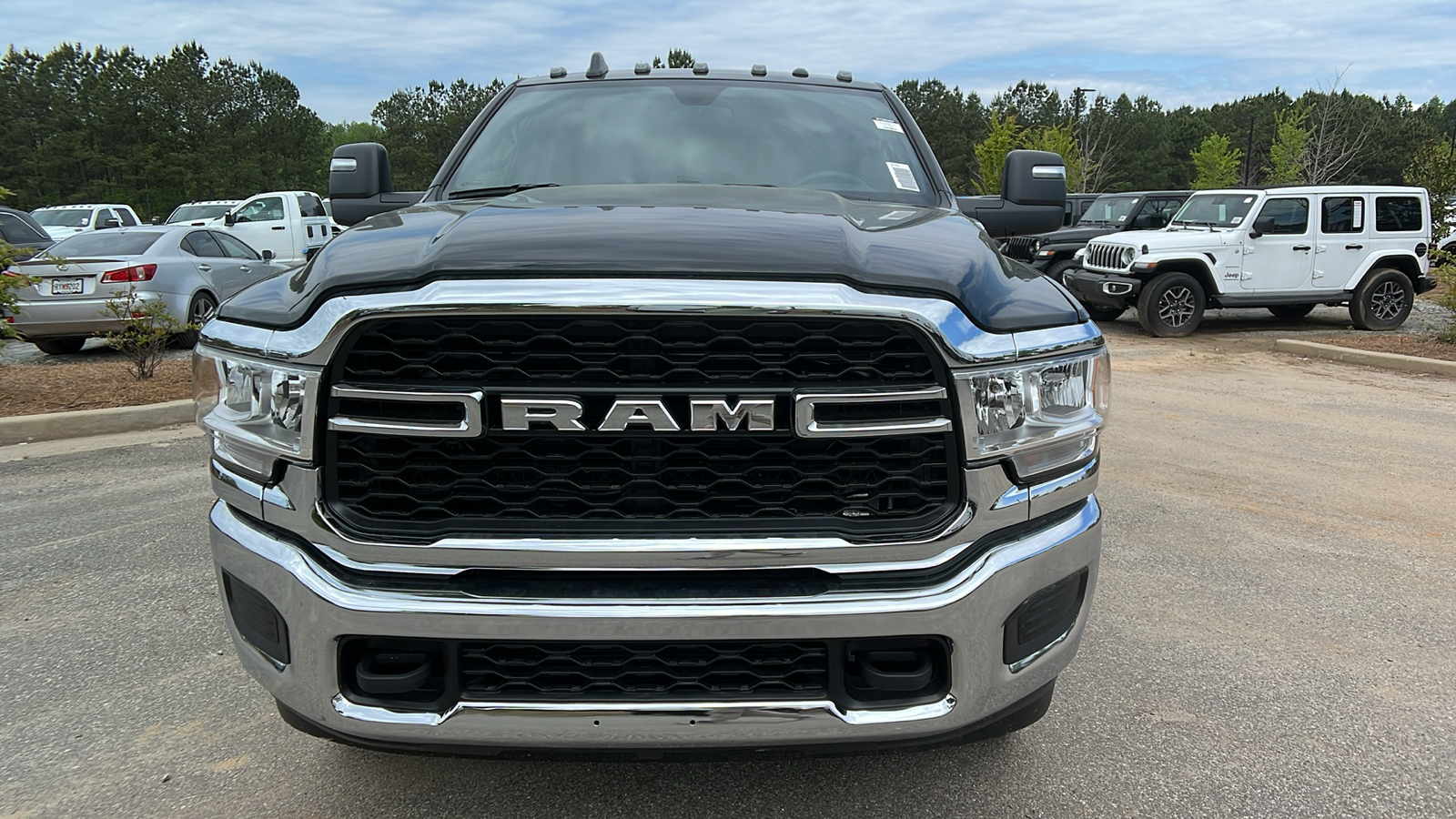 2024 Ram 2500 Tradesman 2