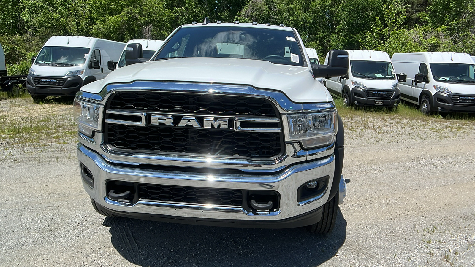 2024 Ram 5500 Chassis Cab Tradesman 2