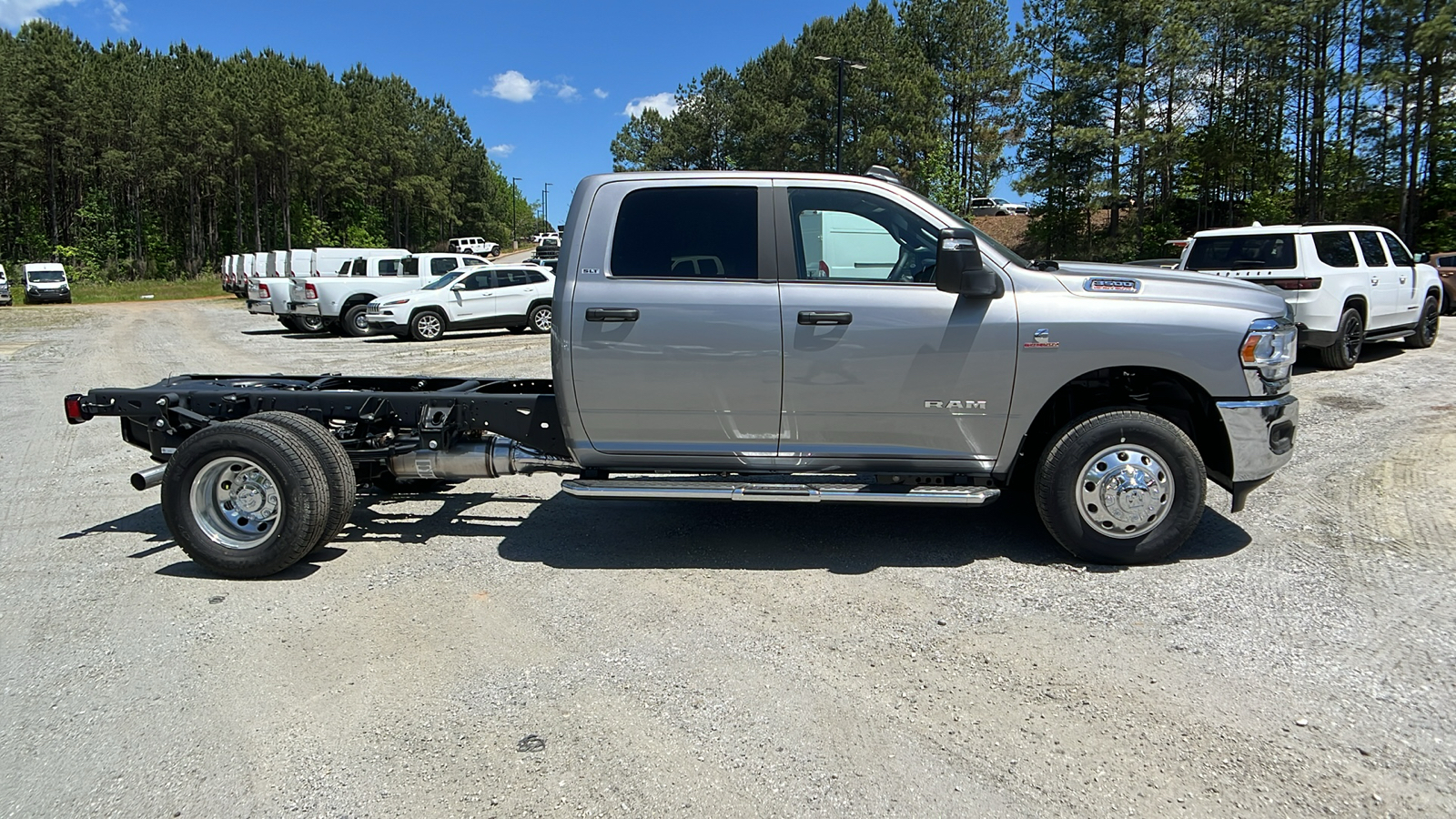 2024 Ram 3500 Chassis Cab SLT 4