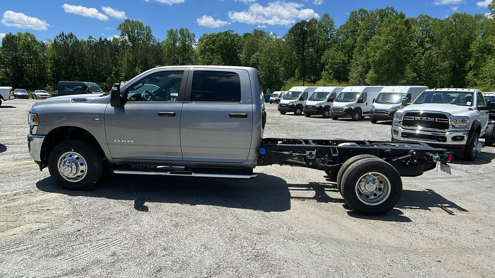 2024 Ram 3500 Chassis Cab SLT 8