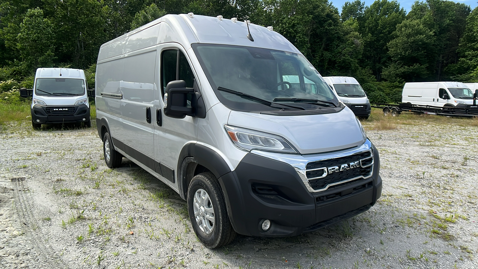 2024 Ram ProMaster Cargo Van SLT 3