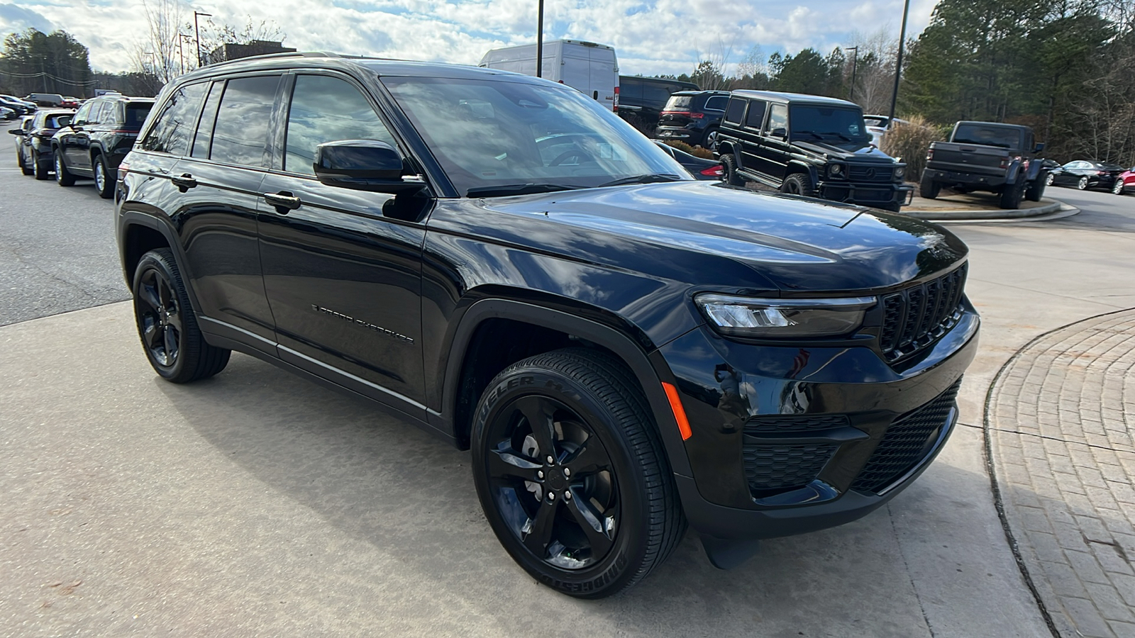 2024 Jeep Grand Cherokee Altitude X 3