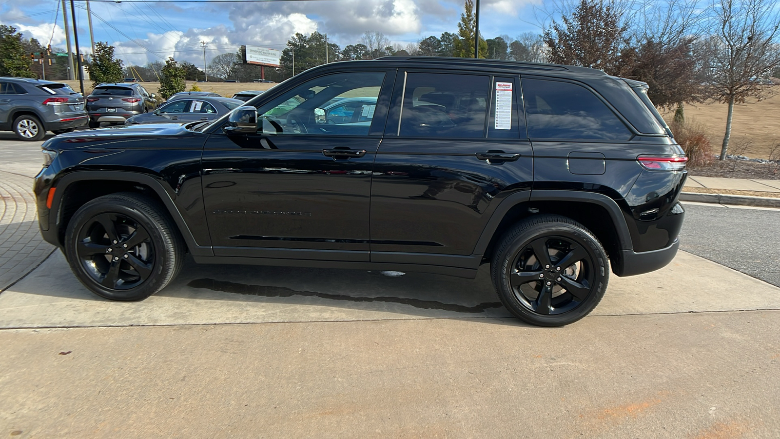 2024 Jeep Grand Cherokee Altitude X 8