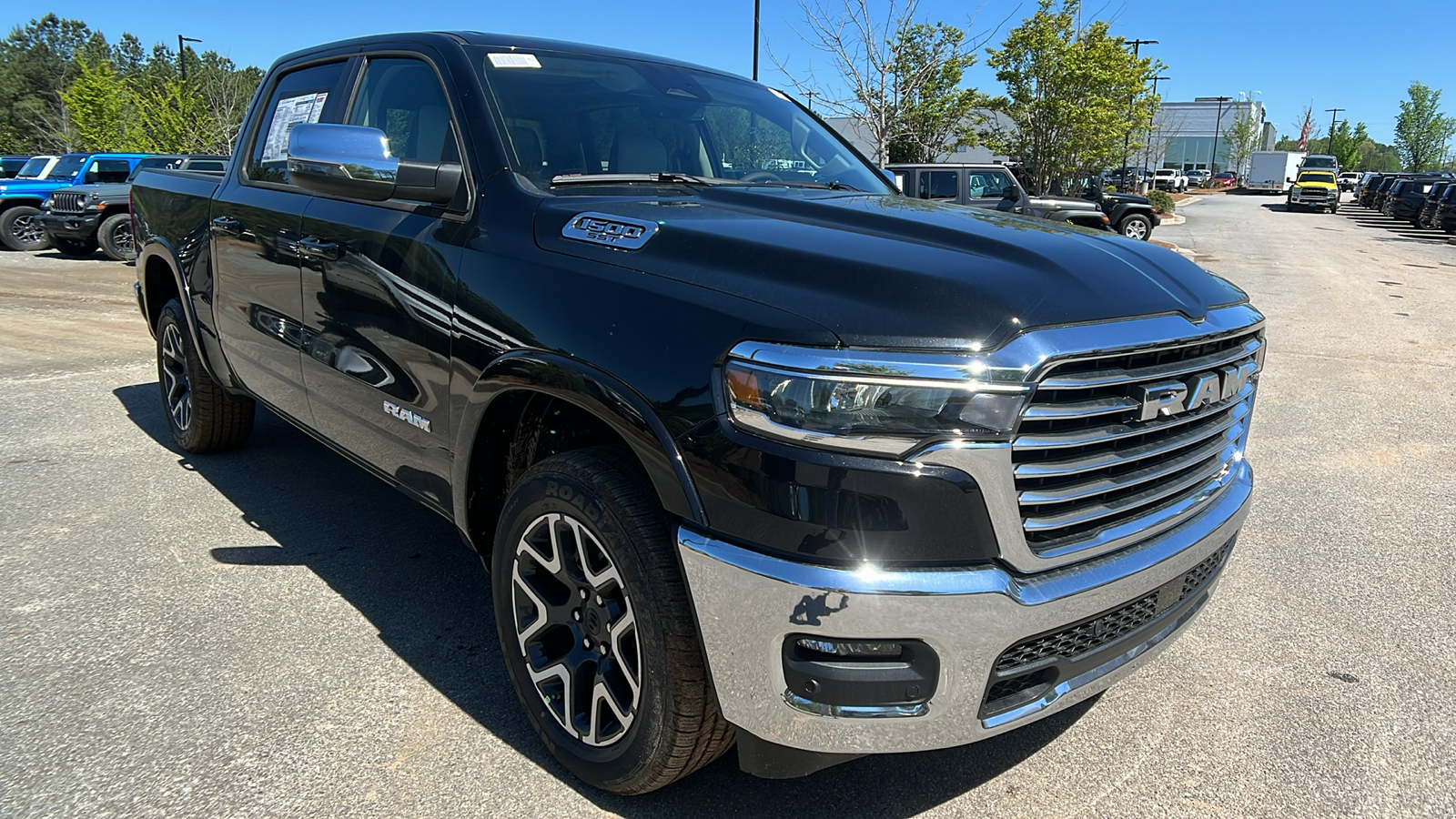 2025 Ram 1500 Laramie 3