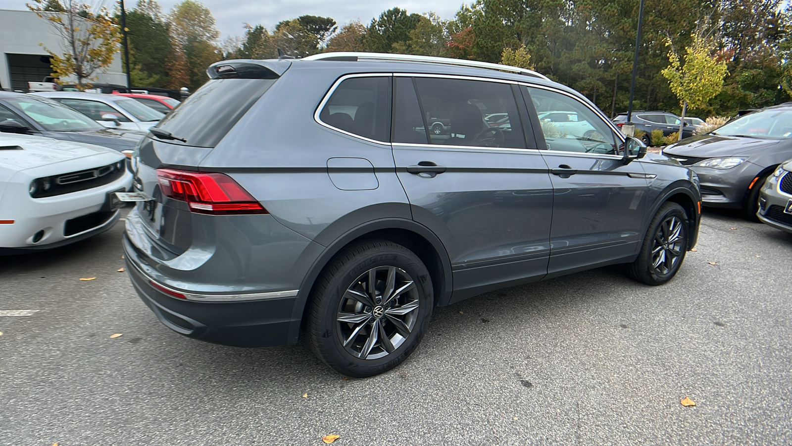 2023 Volkswagen Tiguan SE 5