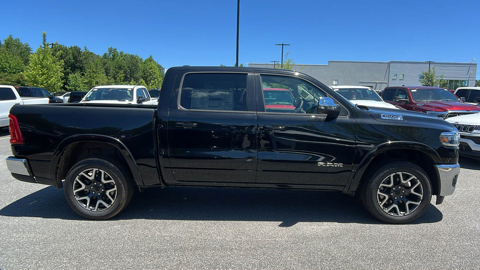 2025 Ram 1500 Laramie 4