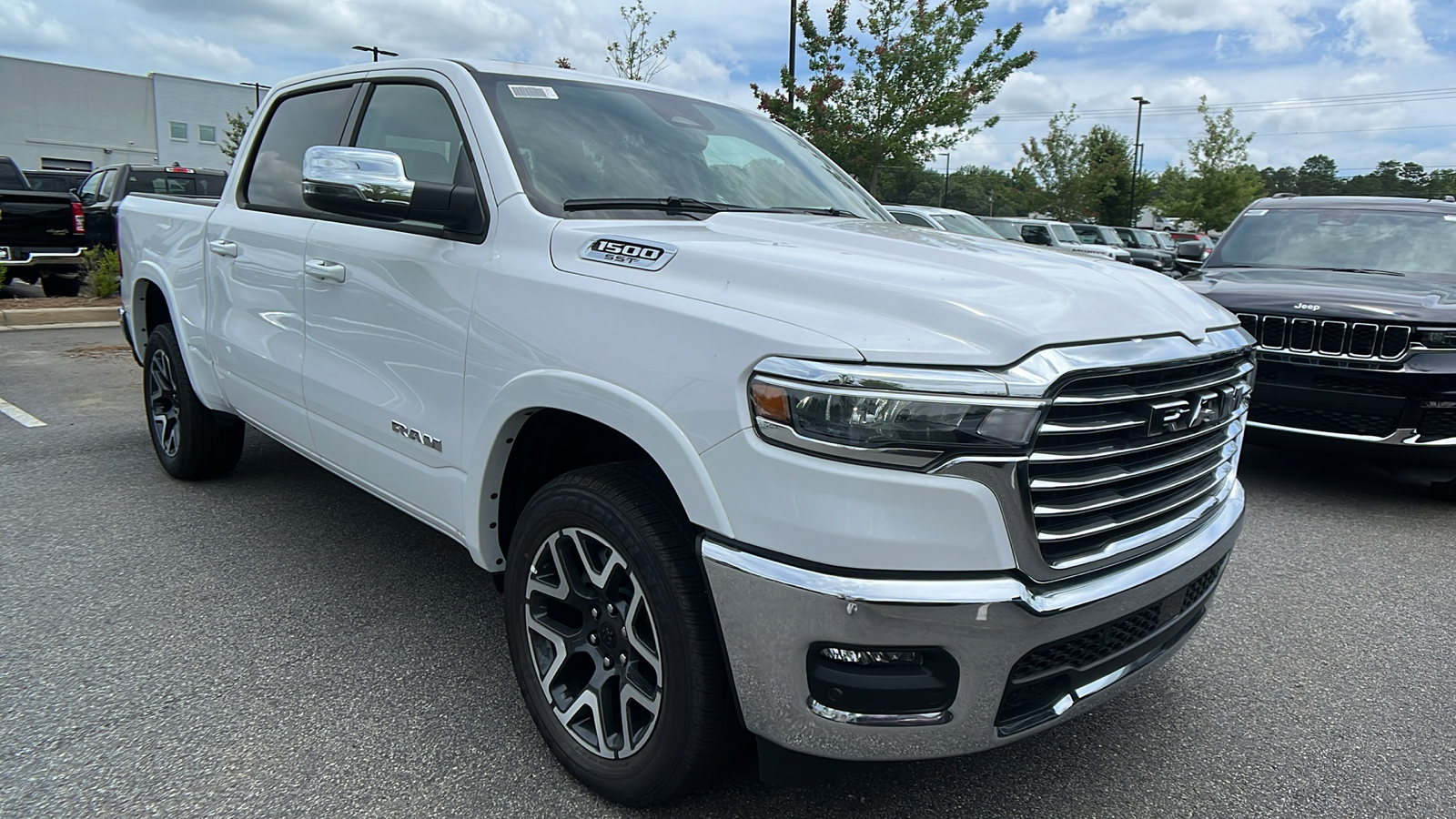 2025 Ram 1500 Laramie 3