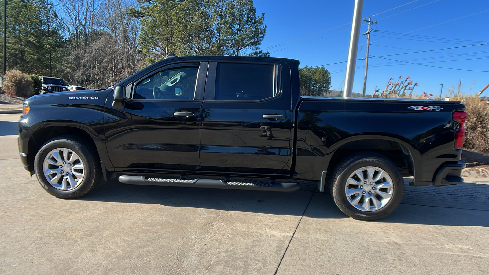 2022 Chevrolet Silverado 1500 LTD Custom 8