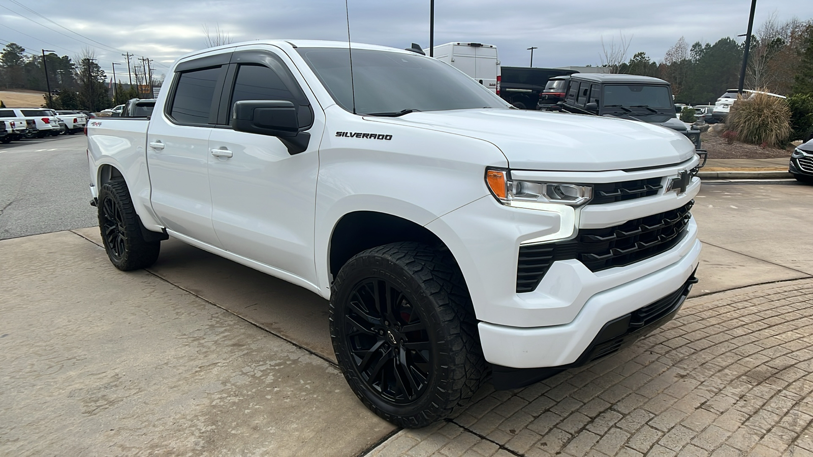 2022 Chevrolet Silverado 1500 RST 3