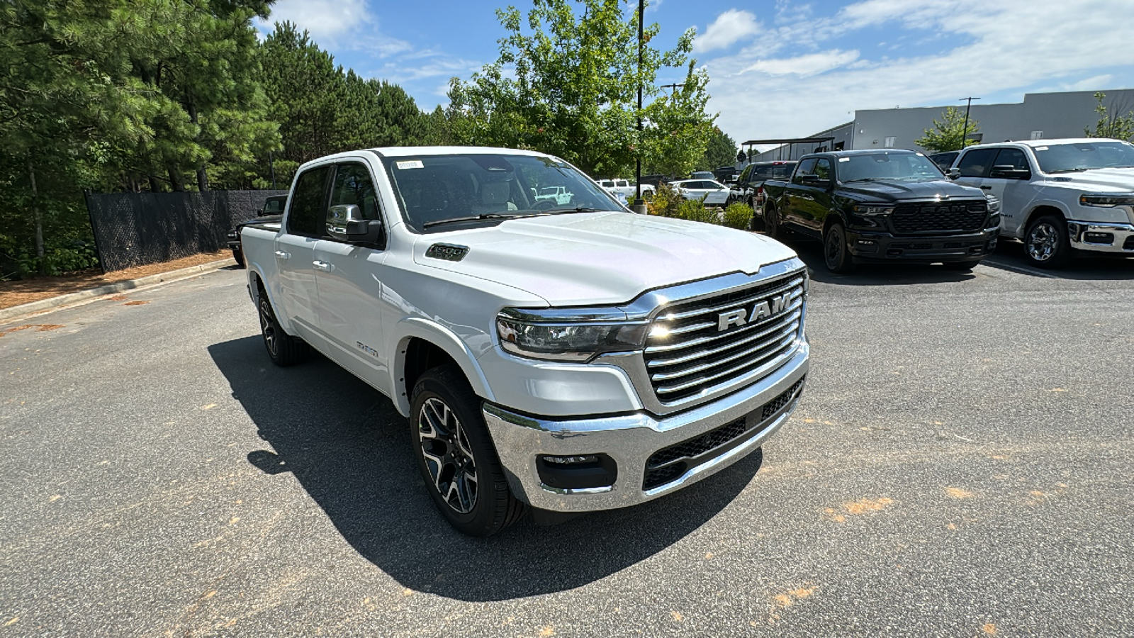 2025 Ram 1500 Laramie 3