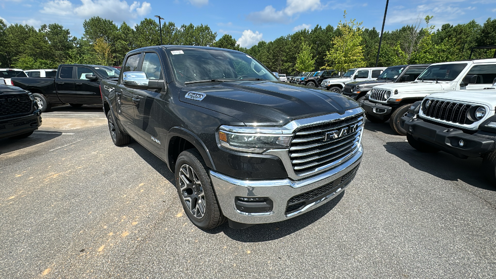 2025 Ram 1500 Laramie 3