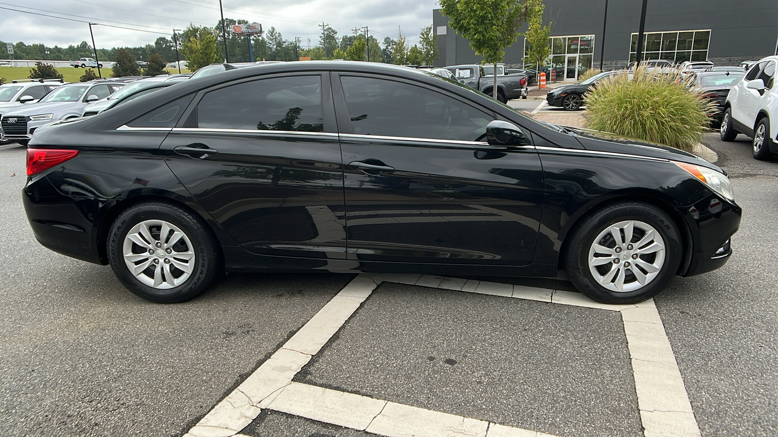 2011 Hyundai Sonata GLS 4