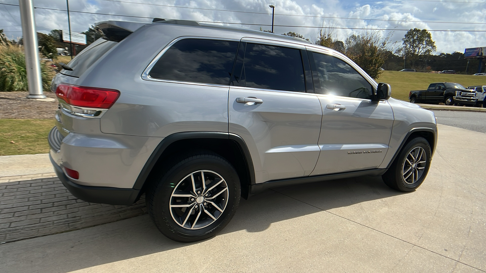 2018 Jeep Grand Cherokee Laredo E 5