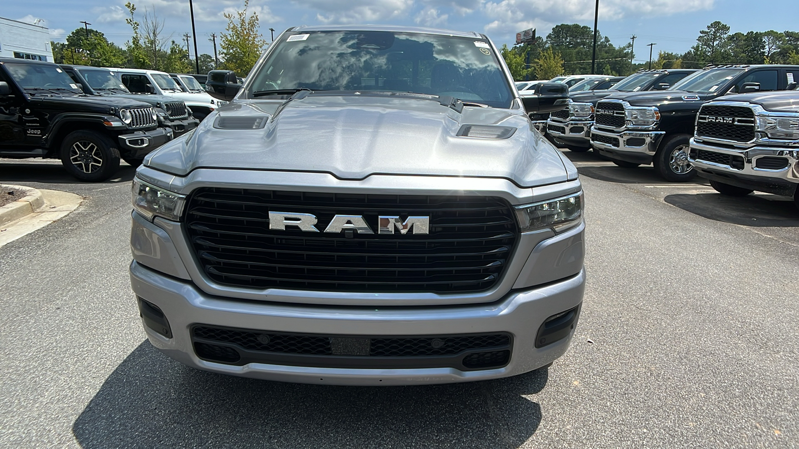 2025 Ram 1500 Laramie 2