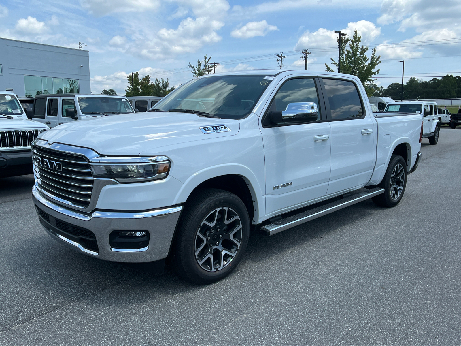 2025 Ram 1500 Laramie 1