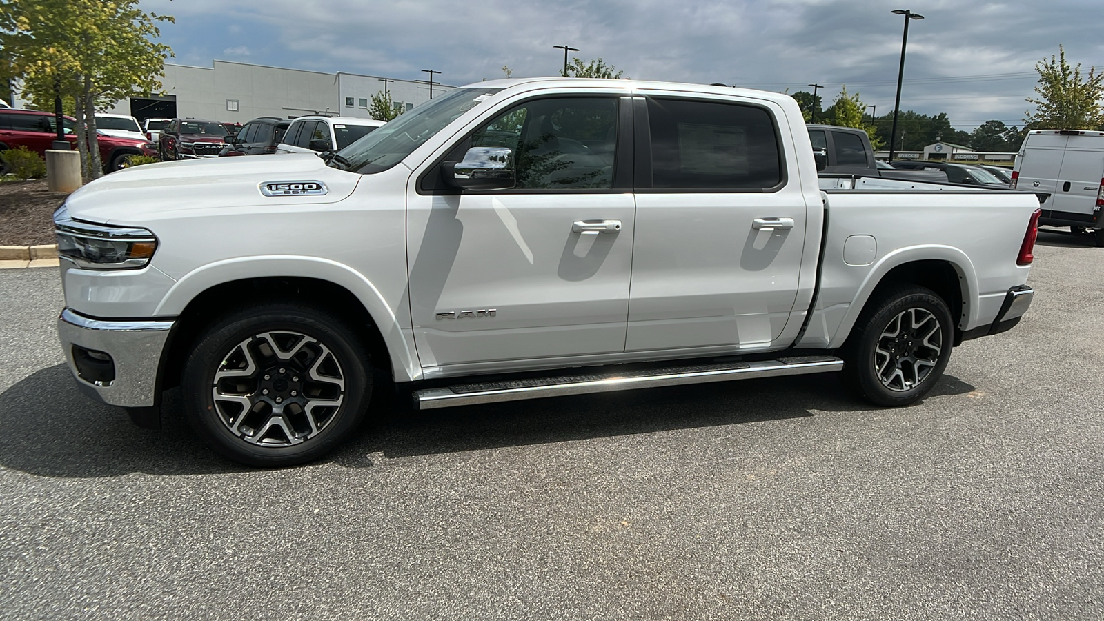 2025 Ram 1500 Laramie 8