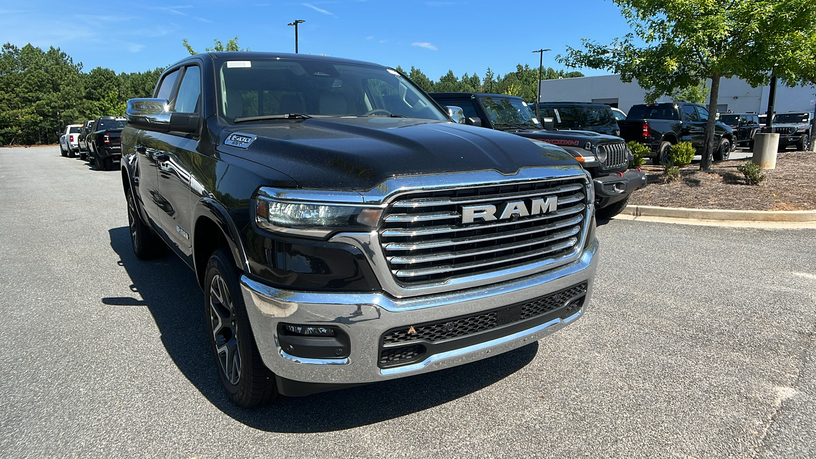 2025 Ram 1500 Laramie 3